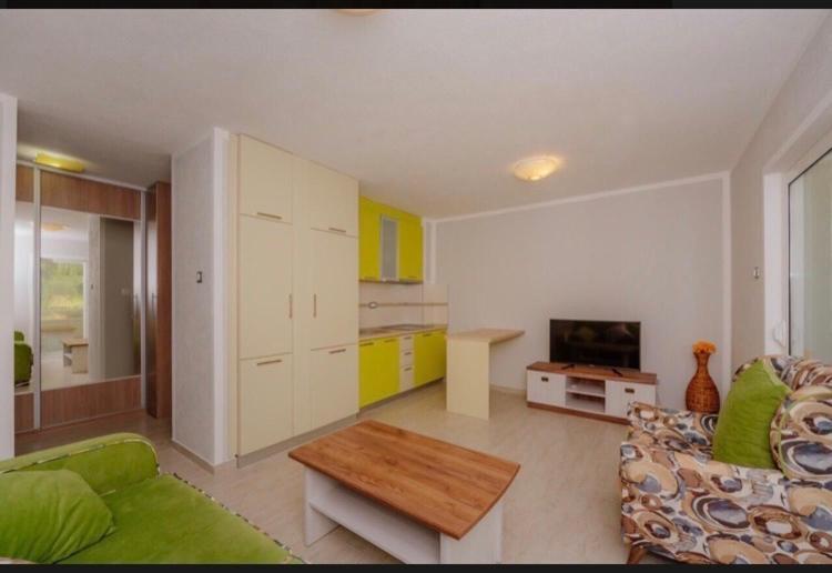 Vila V Lux Apartments Petrovac Exterior foto