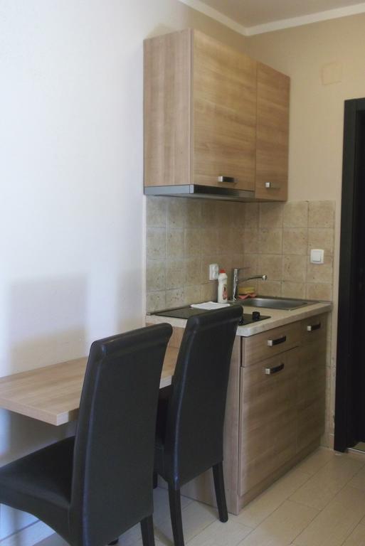 Vila V Lux Apartments Petrovac Exterior foto
