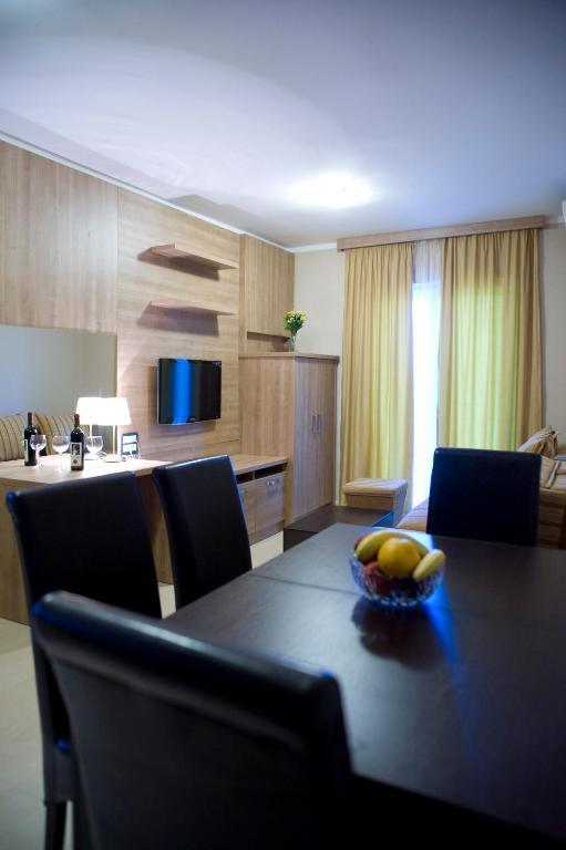 Vila V Lux Apartments Petrovac Habitación foto