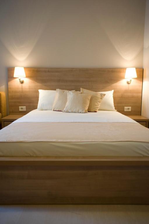 Vila V Lux Apartments Petrovac Habitación foto